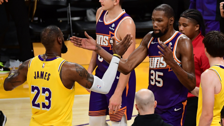 Lakersat me fitore komode ndaj Suns, James fiton duelin ndaj Durantit