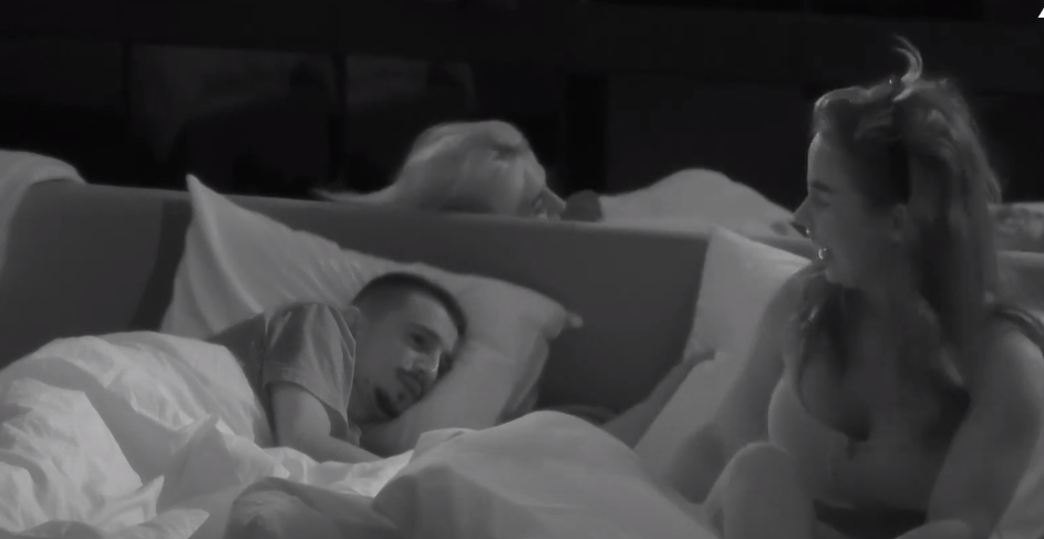 Gani Gërmia i kërkoi Linda Halimit ta “marrë në gji” gjatë natës (VIDEO)