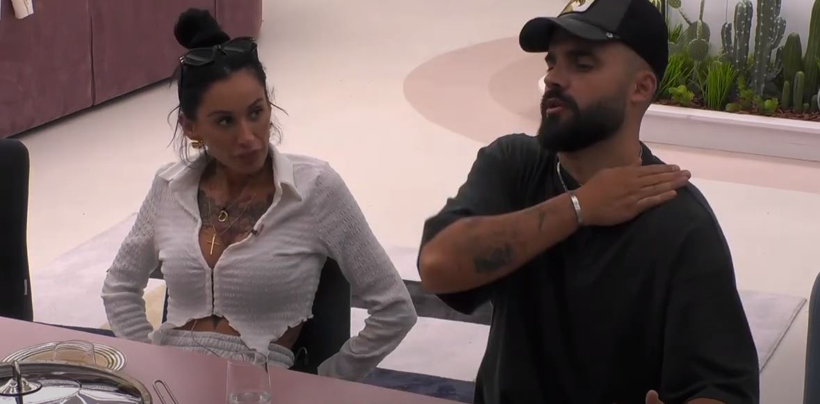Meti-Vesës: Nuk kom besu që më prek, a e din që e kam gruan xheloze vjen me kallash (VIDEO)