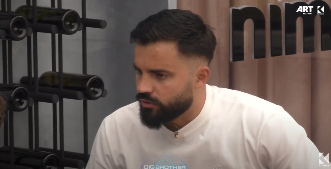 Meti adreson kritika mbi "banorët pasivë" (VIDEO)