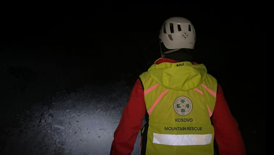 Vdes në Theth të Shqipërisë një alpiniste gjermane