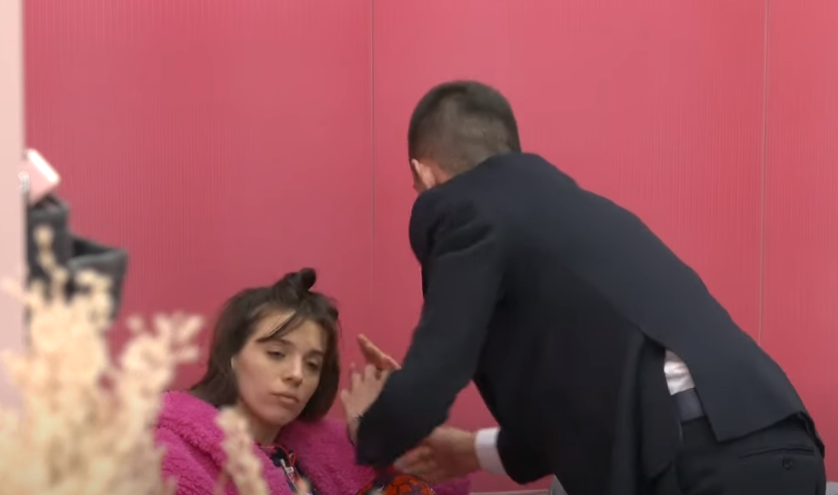 I tha “lopë”, Gani Gërmia kërkon të pajtohet me Shqipen (VIDEO)