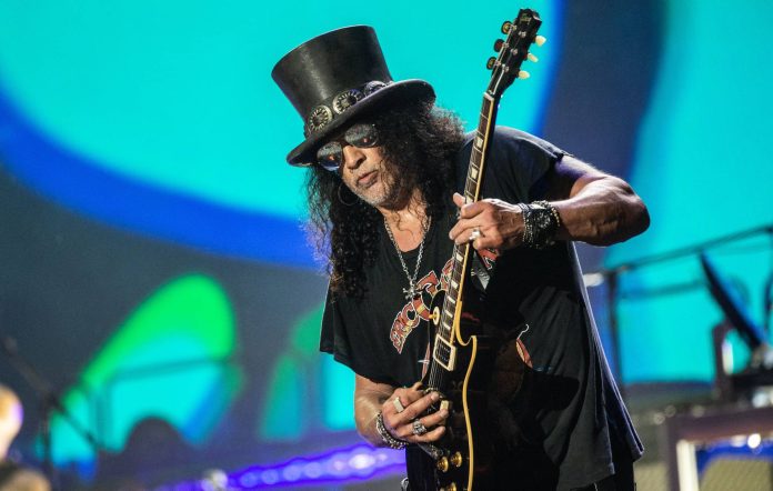 Slash, Myles Kennedy dhe The Co-Conspirators në turne botëror
