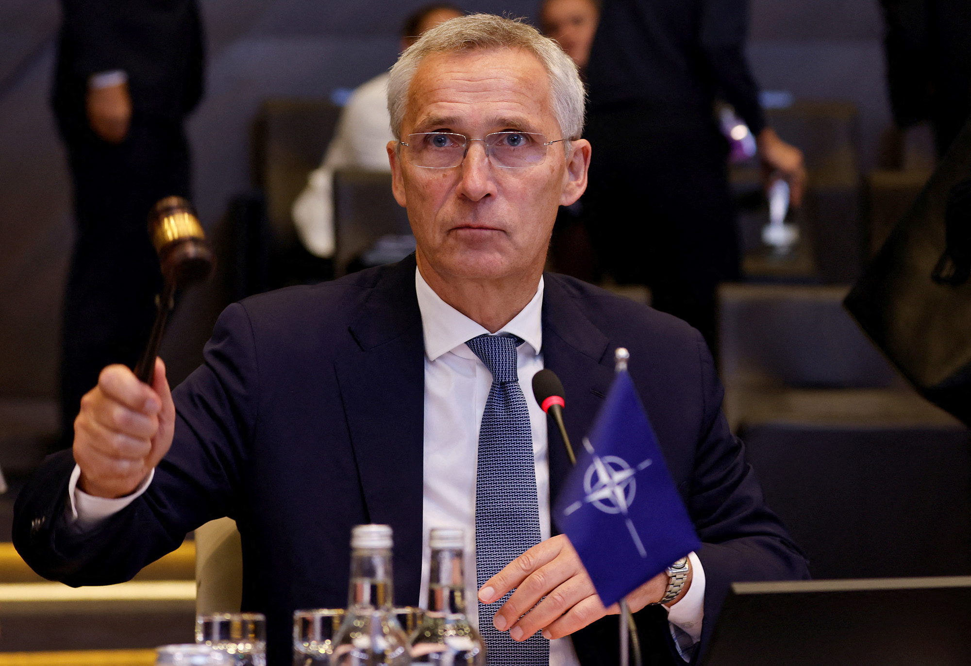 Stoltenberg: NATO nuk ka plane për të dërguar trupa në Ukrainë