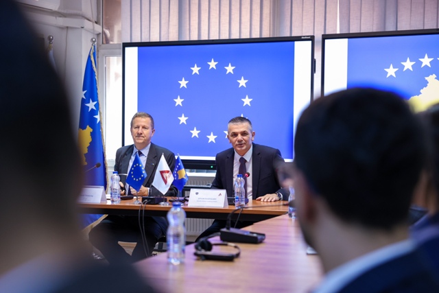 Szunyog në Akademinë e Kosovës për Drejtësi: Janë të etur për ta mbështetur rendin dhe ligjin