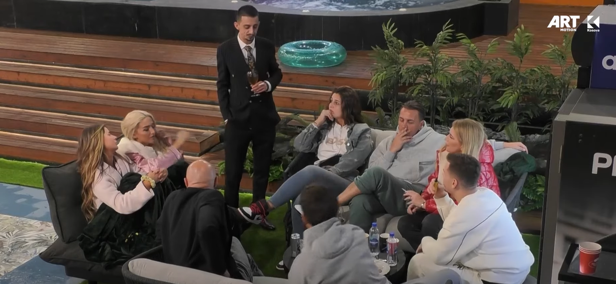 Pas një debati të tensionuar, Adri e Blero ia thonë këngës "O llokum me arra" (VIDEO)
