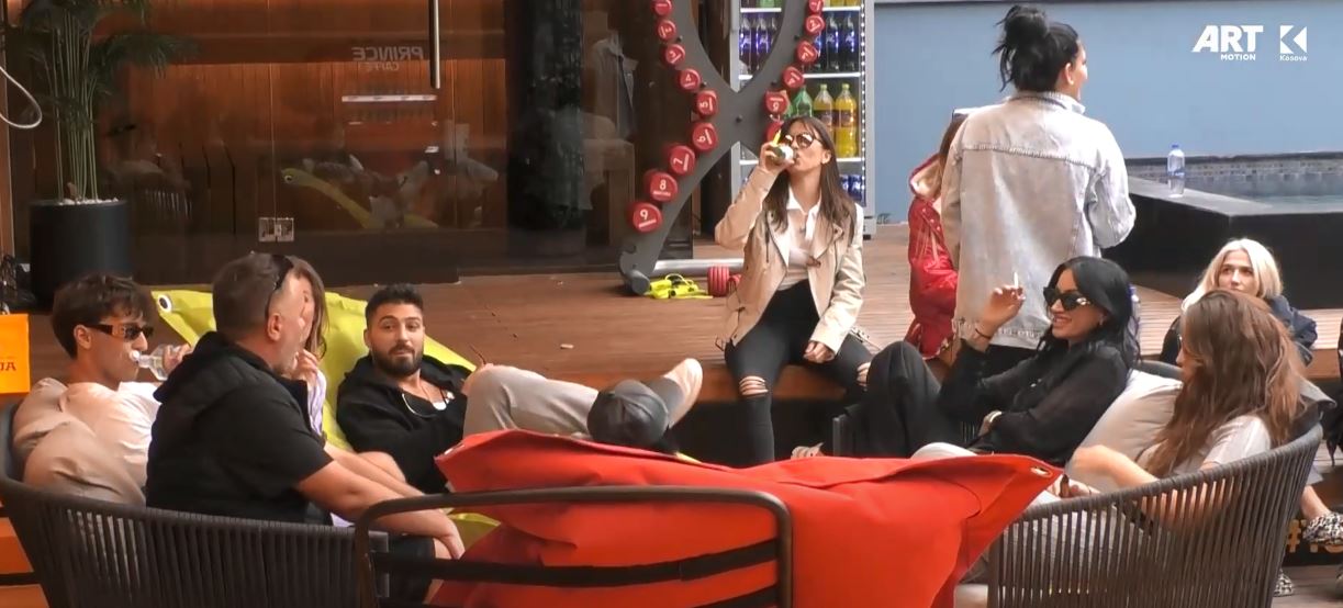 Alby The Goat flet për lidhjen e saj pesëvjeçare  me ish të dashurin (VIDEO)