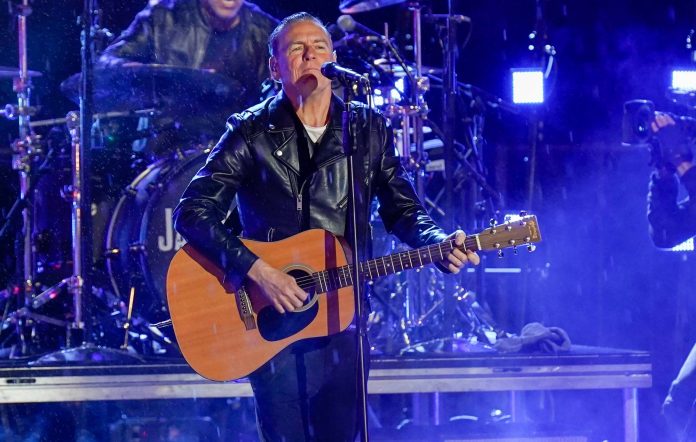 Bryan Adams me turne në Mbretërinë e Bashkuar