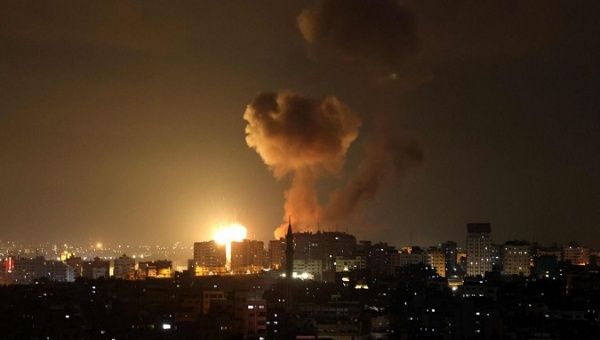 Dhjetëra palestinezë të arratisur u vranë në sulmet e Izraelit në Gazën jugore