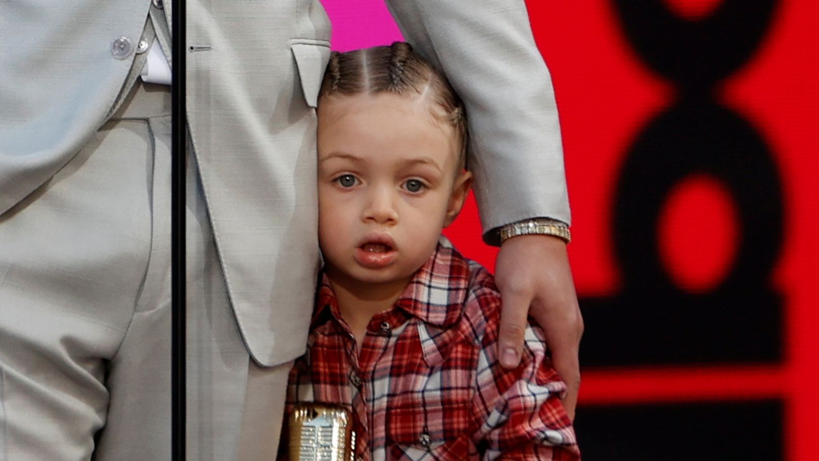 djali i drake, adonis