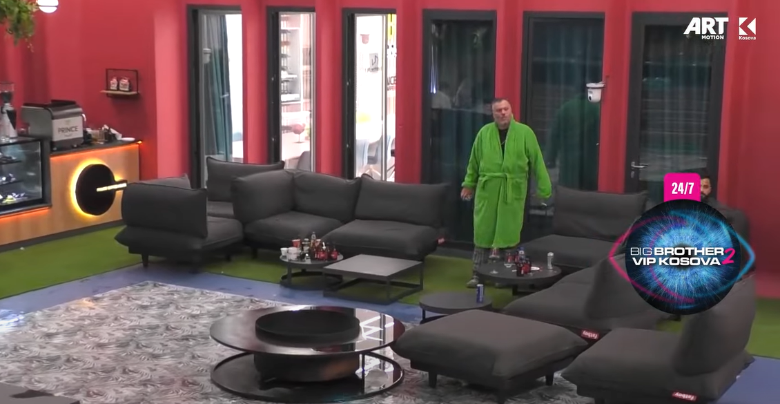 Ylli - Edonës: Çu fshi najsen se kurrë punë me dorë s'po prekë (VIDEO)