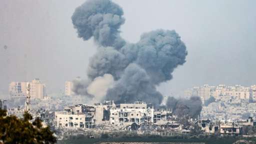 Zëdhënësi i ushtrisë izraelite: Trupat tanë janë ende në Gaza – kamionët me ndihma do të hyjnë sot