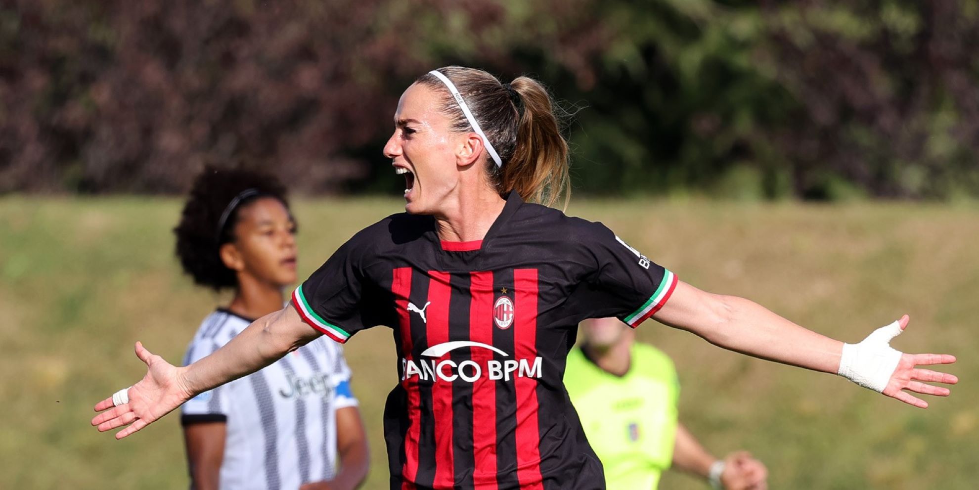 Kosovare Asllani Shënon Dy Gola Në Fitoren E Milanit Klan Kosova 