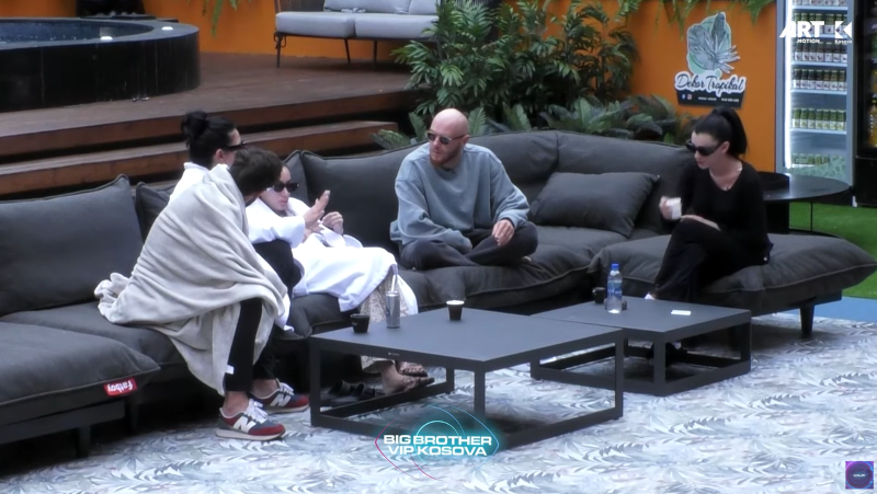 Ledi tregon se si është njohur me burrin e saj (VIDEO)