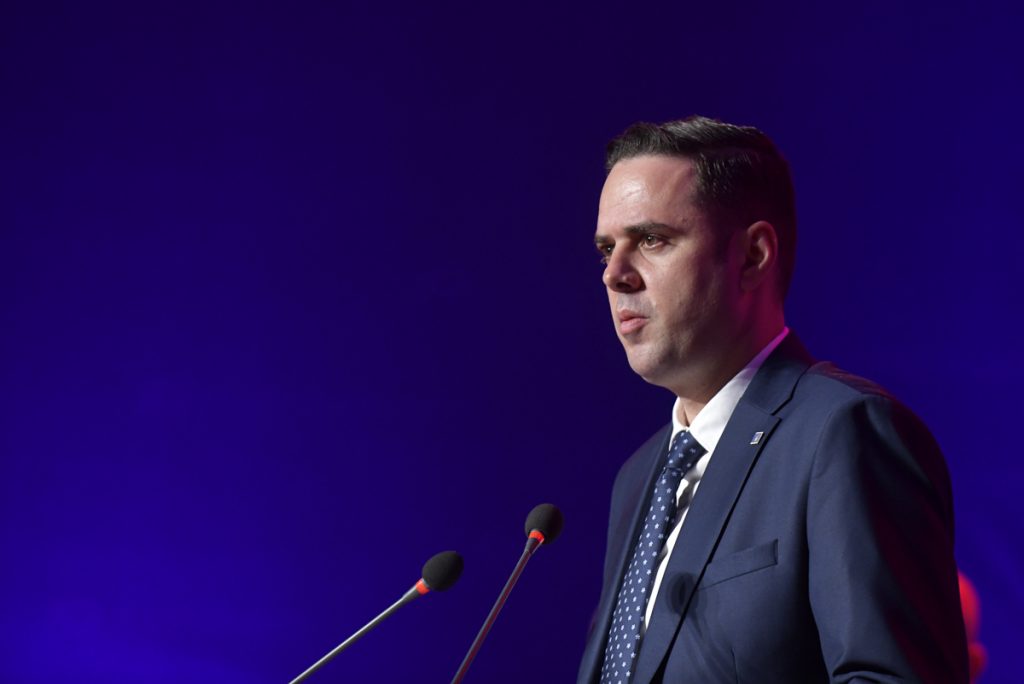 LDK e konfirmon: Abdixhiku në mbrojtje të policisë