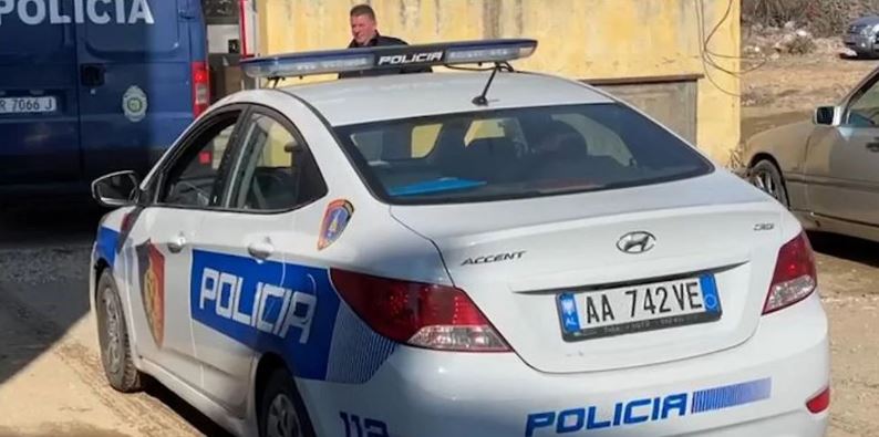 Vlorë: U rrëzua nga shkëmbi, një 78-vjeçar gjendet pa shenja jete në një përrua