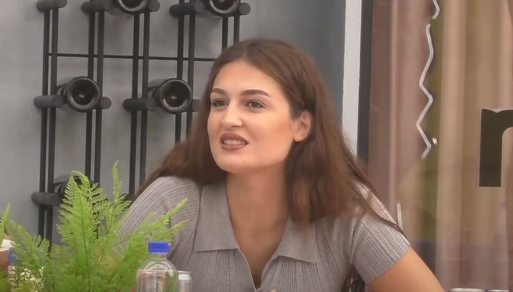 Vesa thotë se ndihet rehat vetëm në Kosovë (VIDEO)