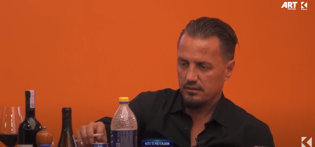 Blero vazhdon të ‘shfryhet’ me ofendime ndaj Manes edhe pas ‘Prime’ (VIDEO)