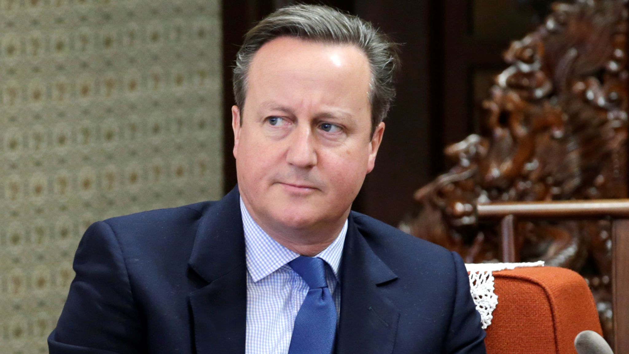 Rikthehet David Cameron, zgjidhet sekretar i Jashtëm i Britanisë së Madhe