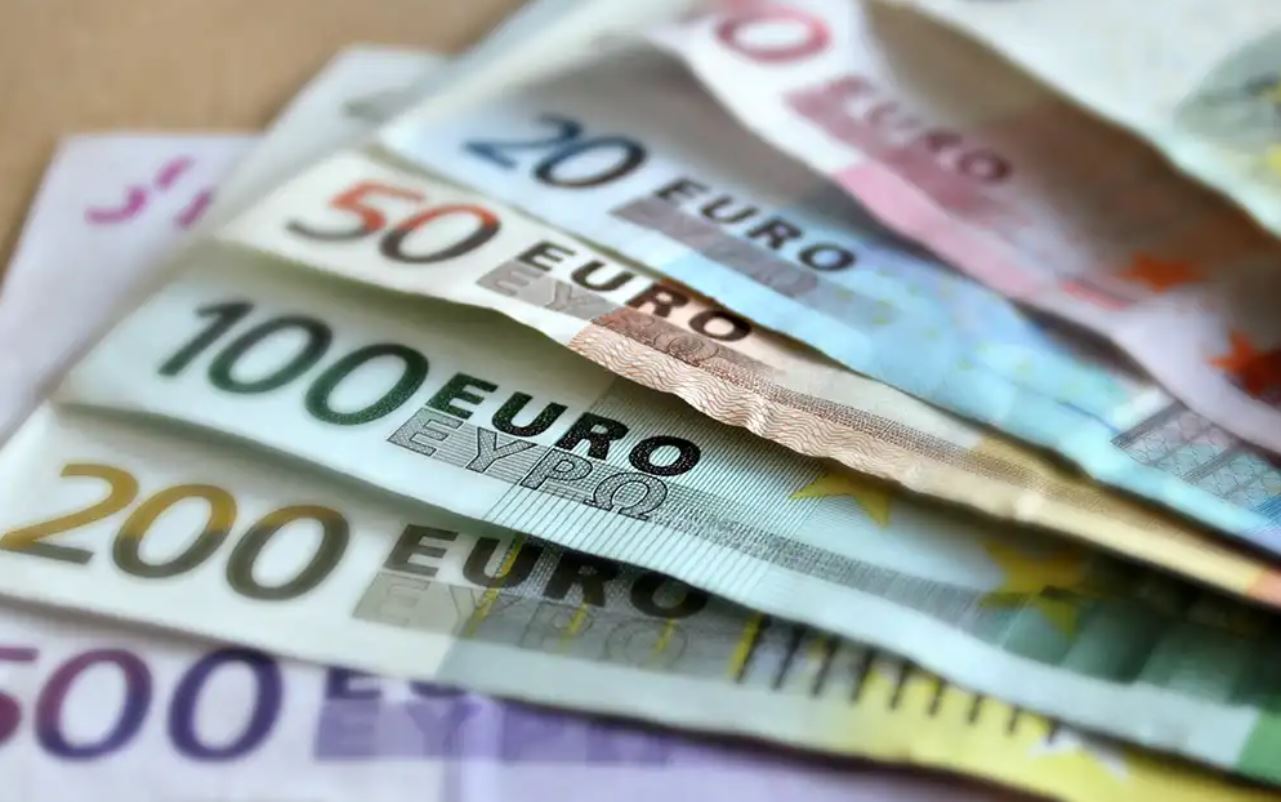 Arrestohen dy vetë në Pejë për drogë, iu gjenden afro 19 mijë euro