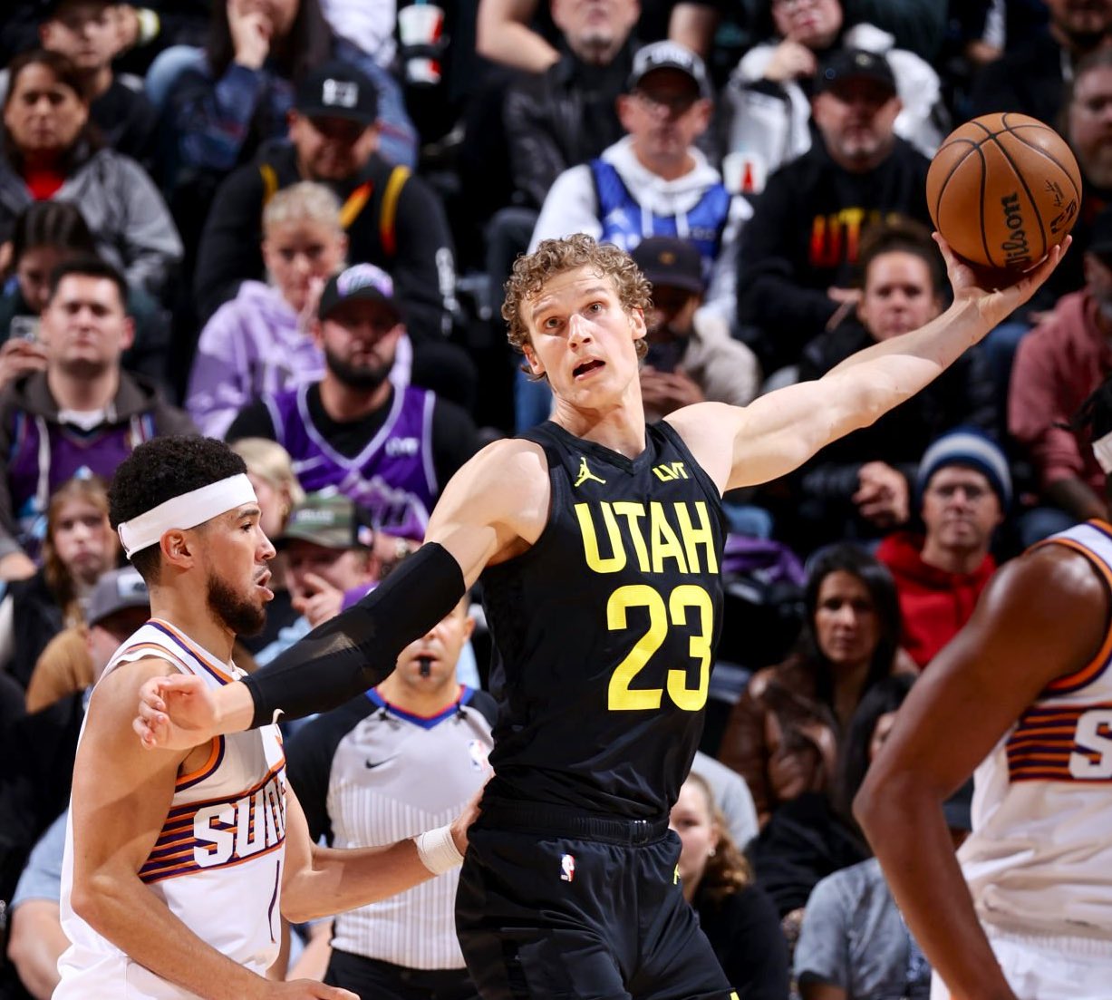 Suns fitojnë pas vazhdimeve ndaj Jazz (VIDEO)
