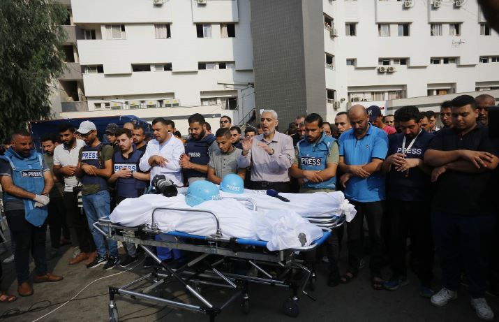 Të paktën 33 gazetarë të vrarë në konfliktin Izrael-Hamas