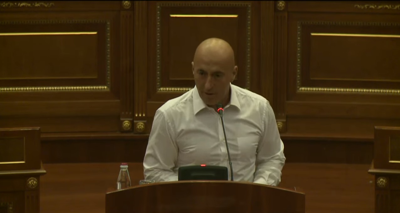 Haradinaj, Kurtit: Nëse s’e tërheq këtë buxhet, qytetarëve iu sugjeroj të të shpallin “non grata”