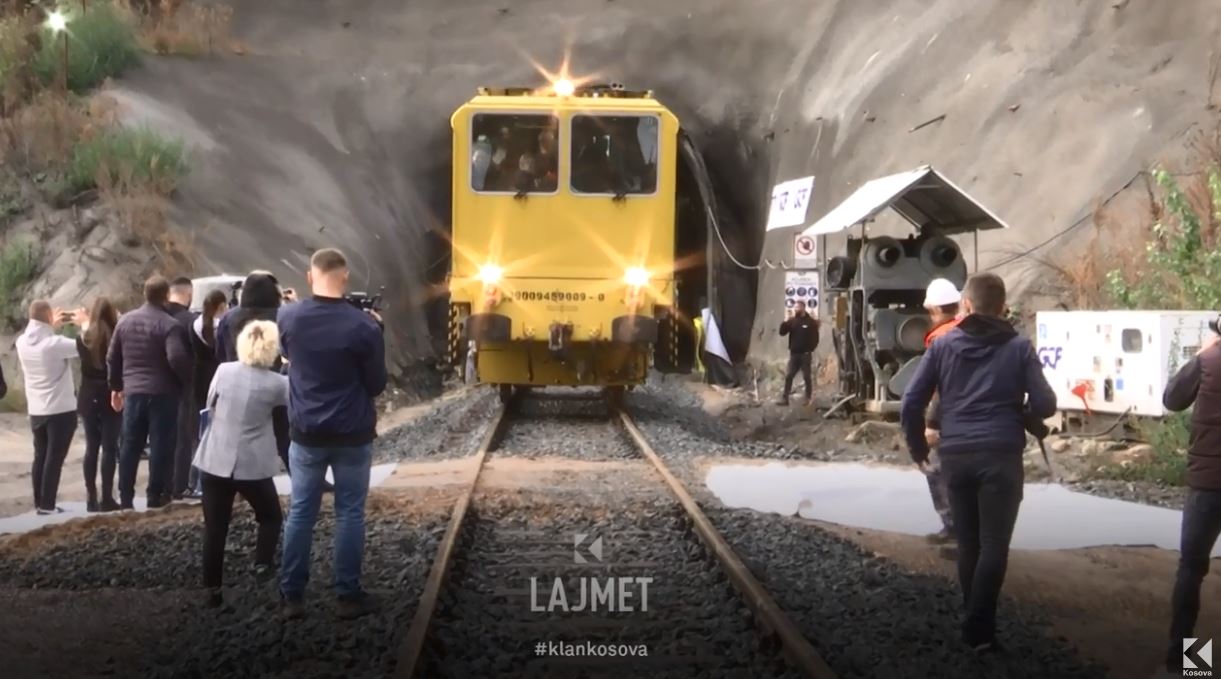 Rihapen dy tunele hekurudhore në Han të Elezit (VIDEO)