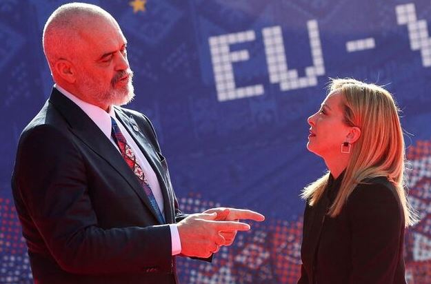 BE-ja i kërkon Italisë më shumë informata mbi marrëveshjen me Shqipërinë