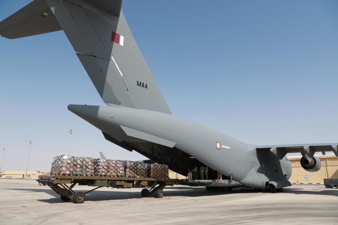Katari thotë se pesë avionë me ndihma po dërgohen në Gaza