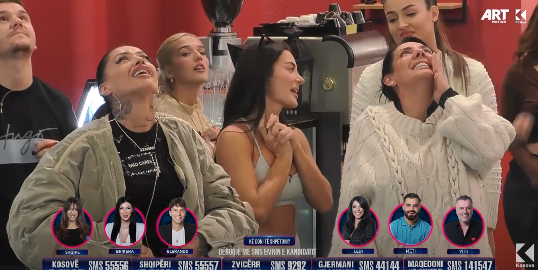 "Të dua mami zaza", Alby emocionohet nga droni që fluturonte me porosi nga vajza e saj (VIDEO)