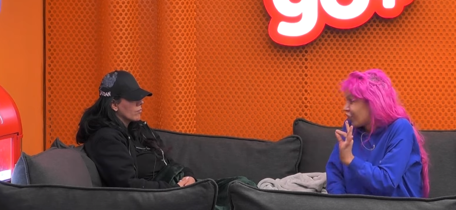 “Ai pi shumë”, për kë po flasin Edona dhe Ledi? (VIDEO)