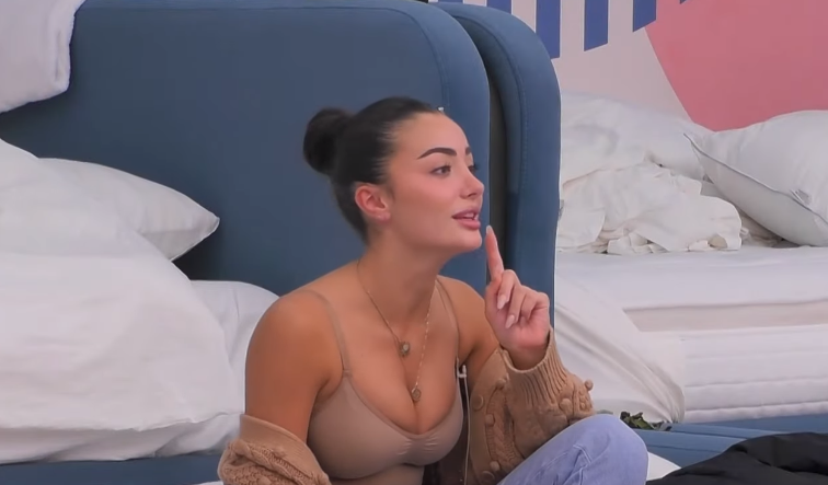 I tha aktore, Alba e bindur se Blerando del nga shtëpia para saj (VIDEO)