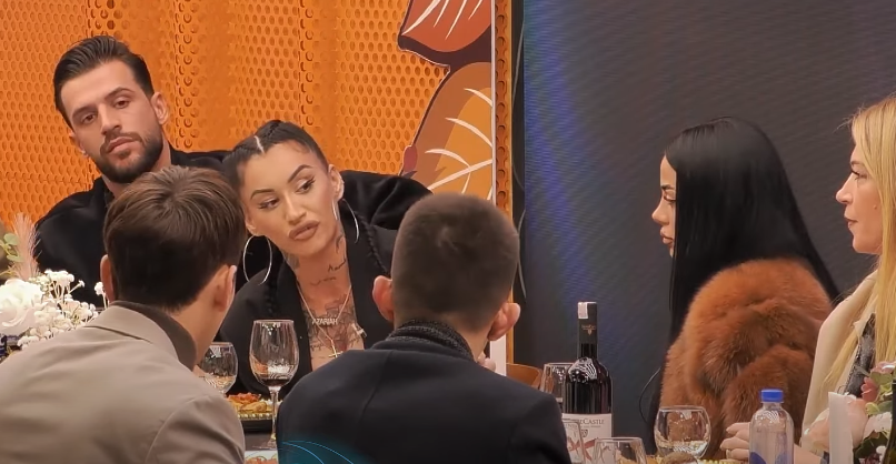 Alby: Edona e ka hapur derën tek unë, por afrimi tek banorët e tjerë është loja e saj (VIDEO)