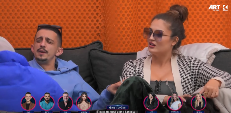 Cila pyetje e Vesës ngjalli shumë të qeshura? (VIDEO)