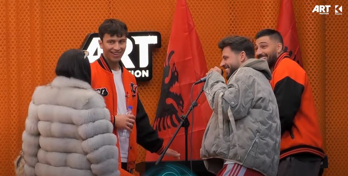Cili nga banorët e Big Brother VIP Kosova, këndon më mirë? (VIDEO)