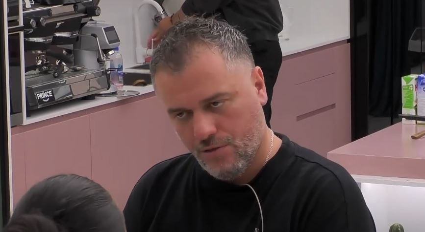 "Linda krejt juve ka me iu nxjerrë prej shtëpisë", Ylli ia thotë troç Albës (VIDEO)