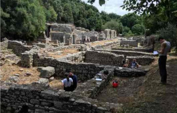 Gazeta italiane: Zbulohen dëshmi të epokës romake në zonën arkeologjike të Butrintit