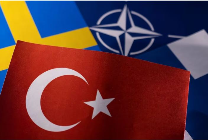 Komisioni parlamentar turk do të debatojë të enjten për ofertën e pranimit të Suedisë në NATO
