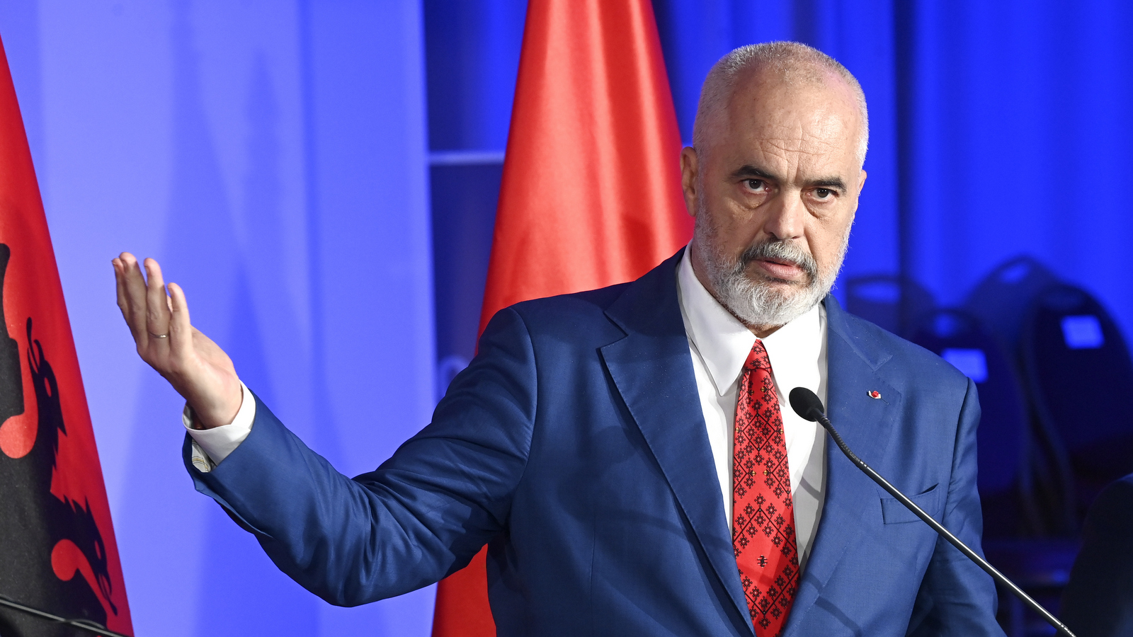 Rama thotë se propozimi i pranuar nga Kosova e Serbia për AKS-në është i BE-së - paralajmëron vizitë në Prishtinë