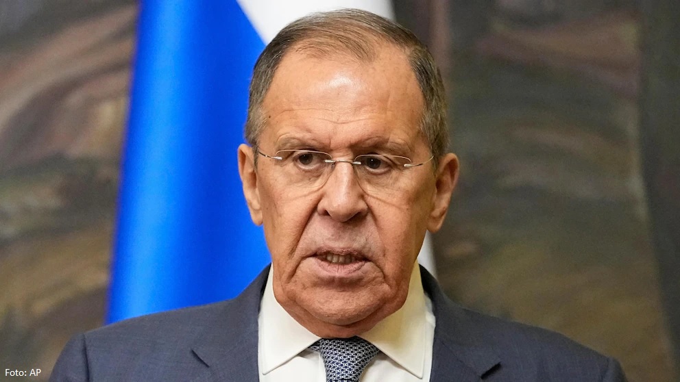 Lavrov paralajmëron Perëndimin për Ukrainën rreth përdorimit të armëve me rreze të gjatë