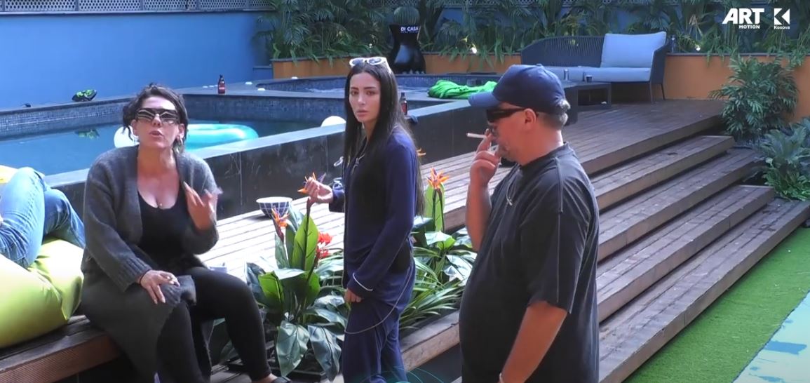 Njëra prej banoreve refuzon ta dëgjojë Albën: Nuk do t'i kryejë detyrat (VIDEO)