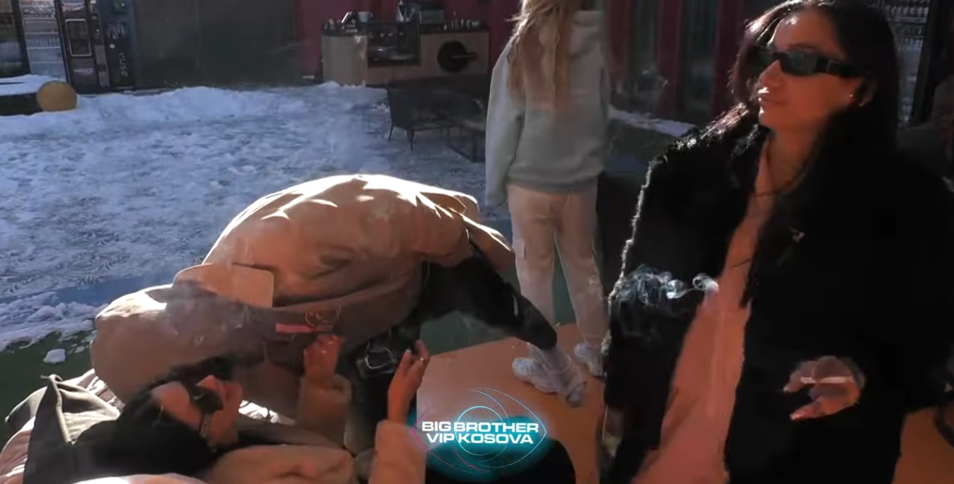 Pse Lumbardhi e puthi në faqe Kaderin? (VIDEO)