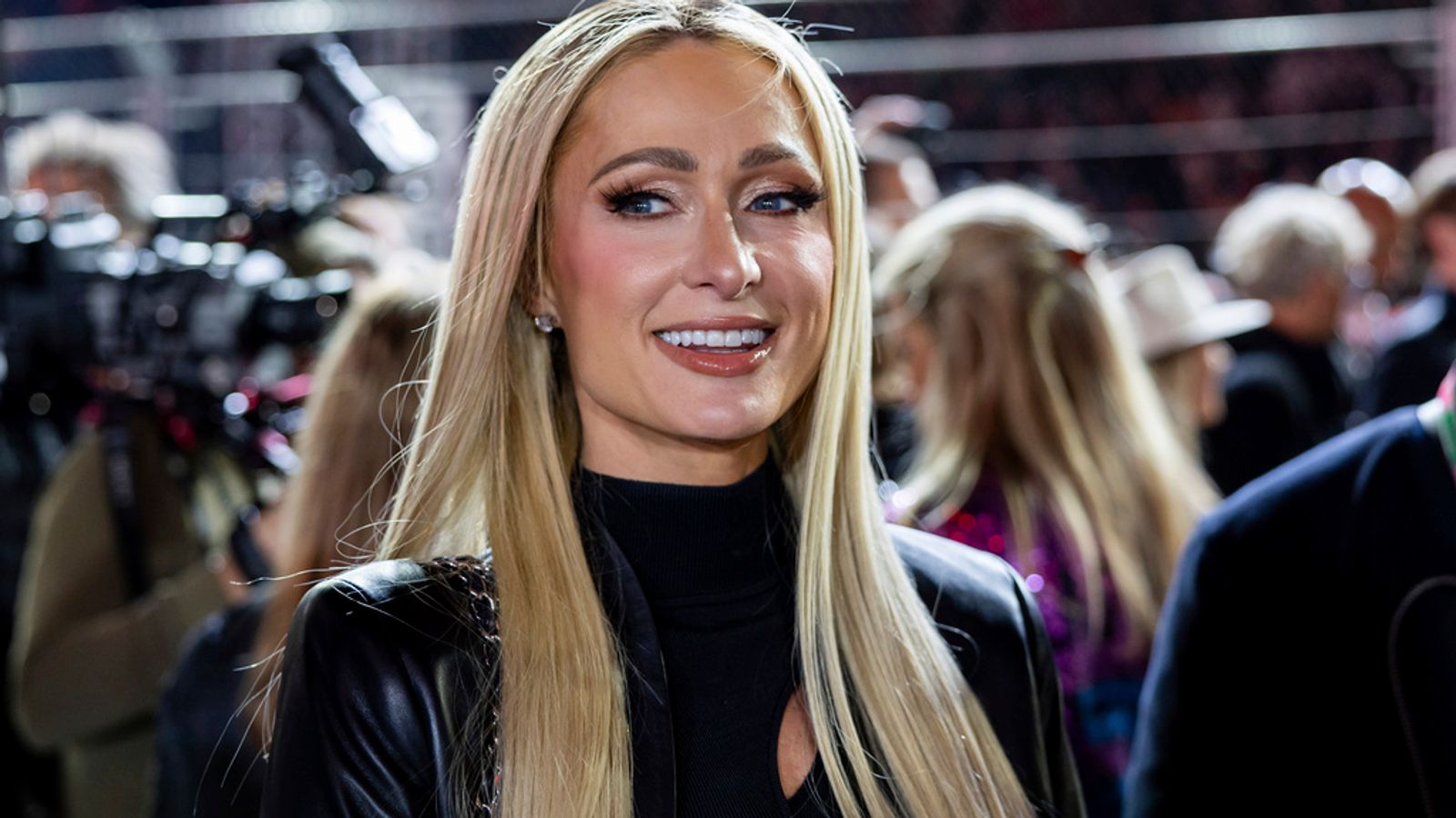 Paris Hilton publikon për herë të parë fotografi të vajzës së saj London