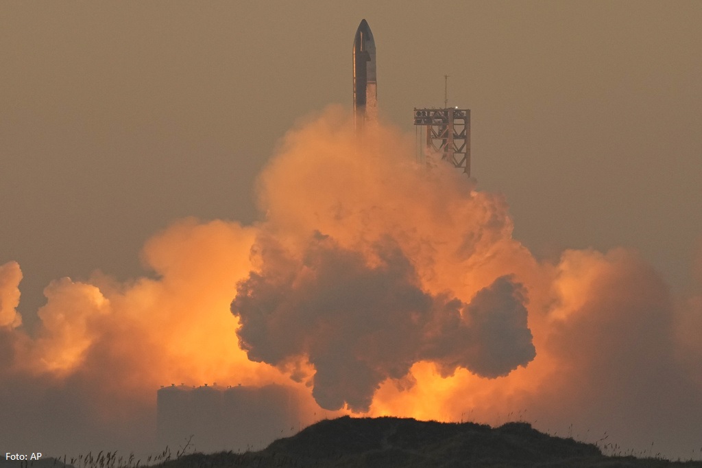 Dështon fluturimi i “SpaceX” pak minuta pas nisjes