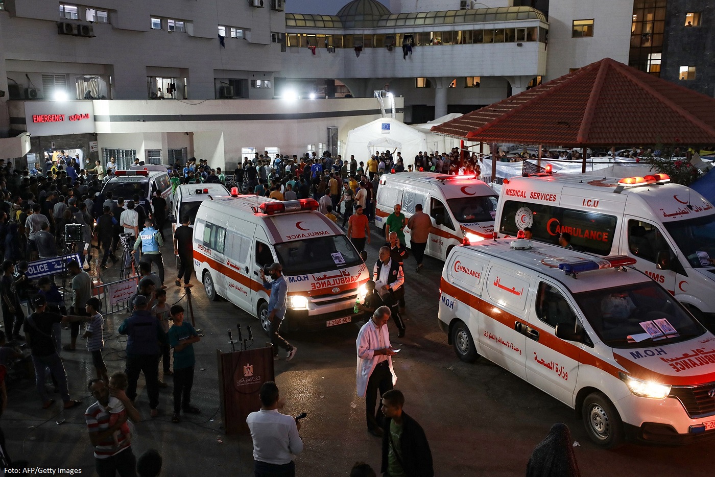 Spitali në Gaza mbyll shërbimet kryesore pasi është zhytur në errësirë, thotë doktori
