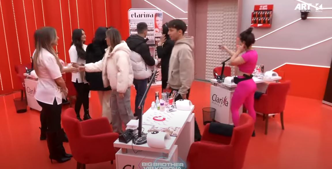 "Studio Unique" kujdeset për rregullimin e thonjëve të vajzave të Big Brother VIP Kosova 2 (VIDEO)