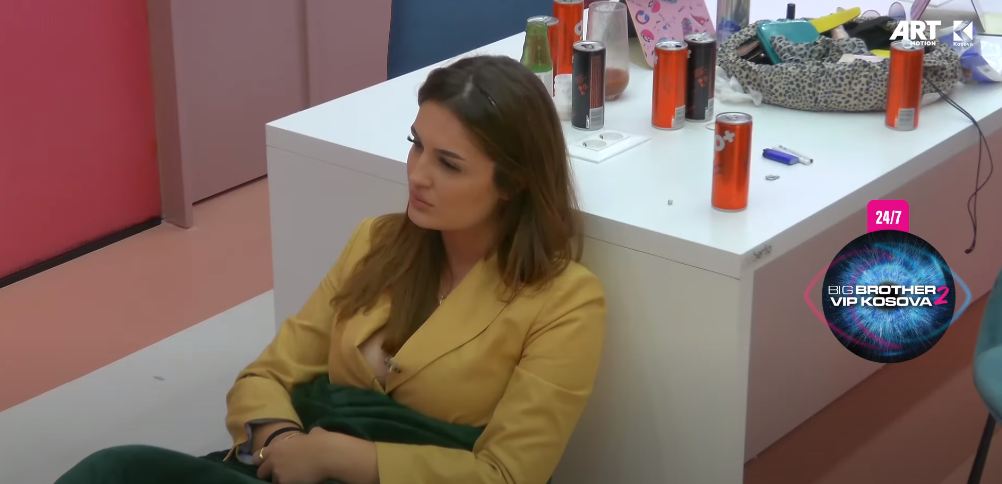 Vesa ka filluar ta ketë një dyshim për Blerandon, për çka është fjala? (VIDEO)