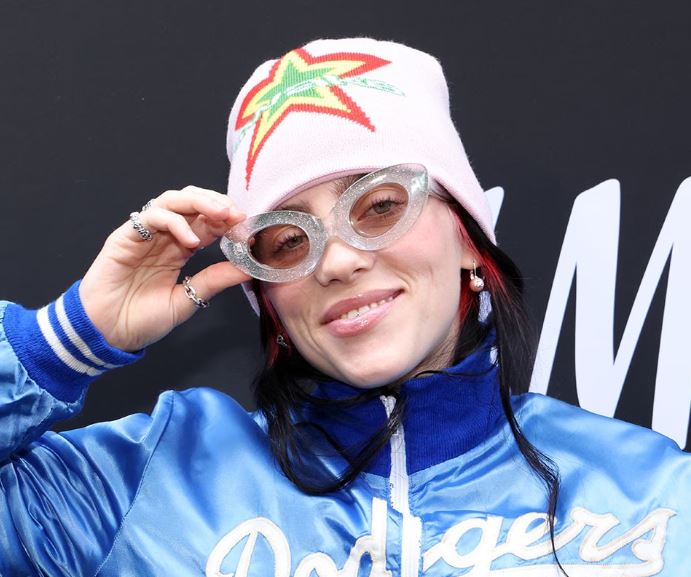 Billie Eilish konfirmon se ka tërheqje për femrat