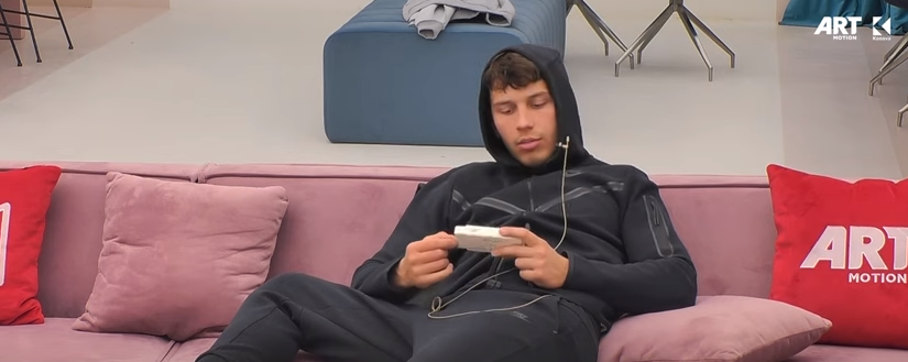 Bëhen përgatitjet e banorëve për programin festiv të "Vitit të Ri" (VIDEO)